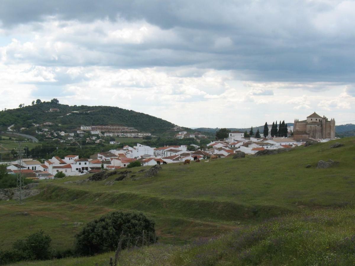 Вилла Barrio Nuevo Казалла де ла Сиерра Экстерьер фото